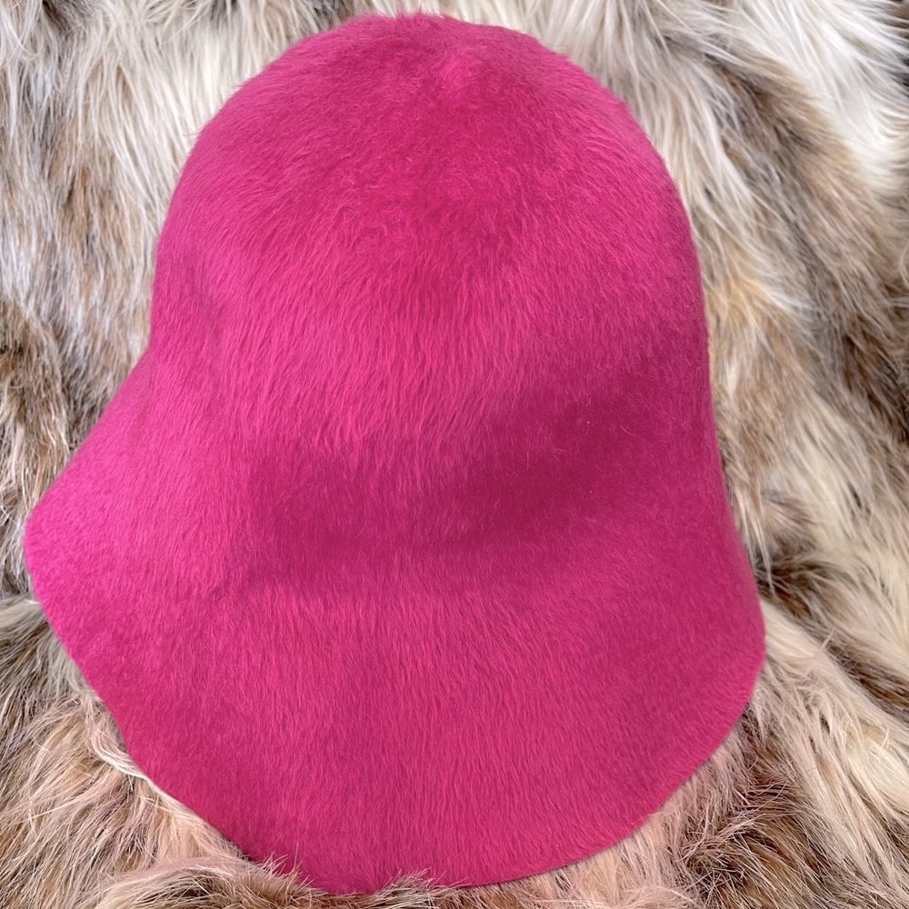 NWT- Banana Republic Hat